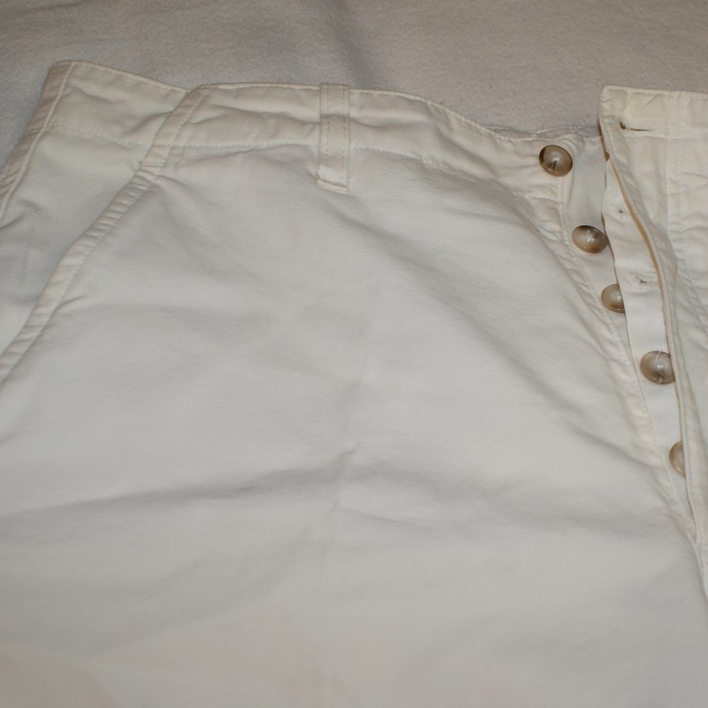 White Heavy Cotton Pants with Button-Fly closure and detailed legs Size 32 x 30